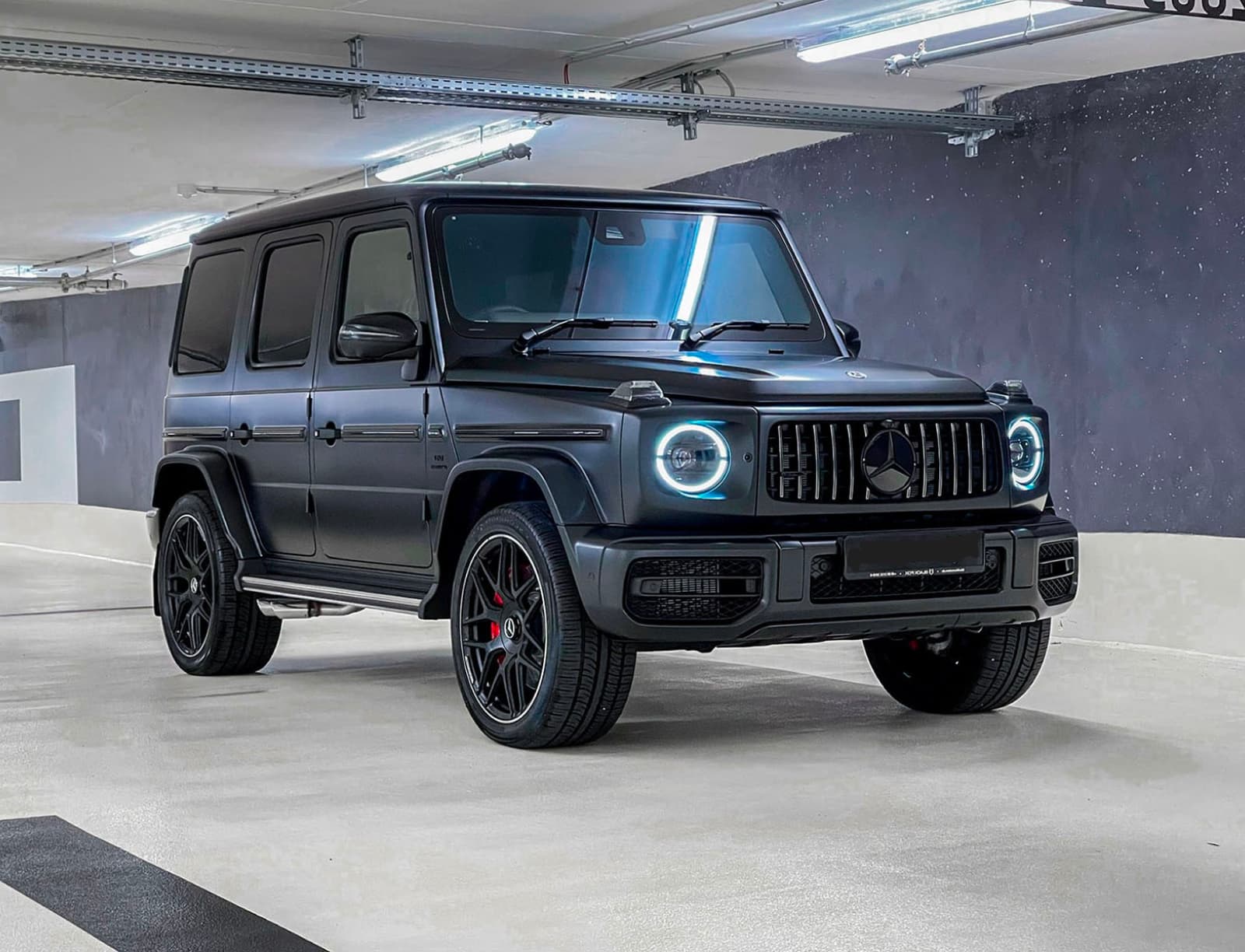 Mercedes-Benz G63 AMG